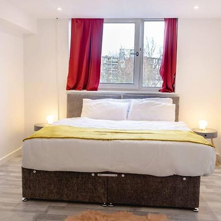 דירות לונדון 2 Bed With Free Parking מראה חיצוני תמונה